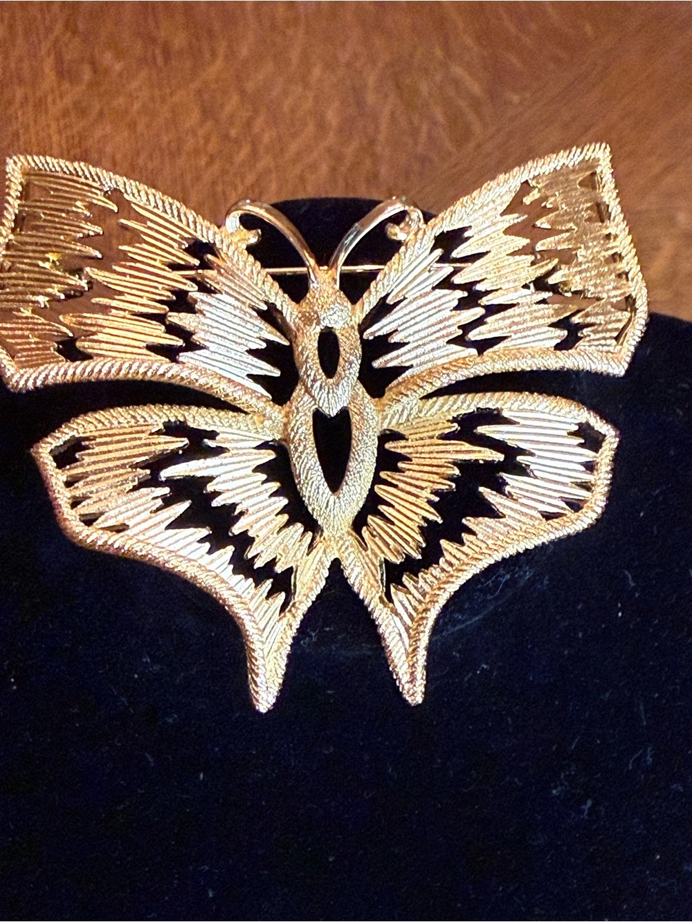 Christian Dior Gold Butterfly Brooch Pin - Women Jewelry - Picture 3 of 5